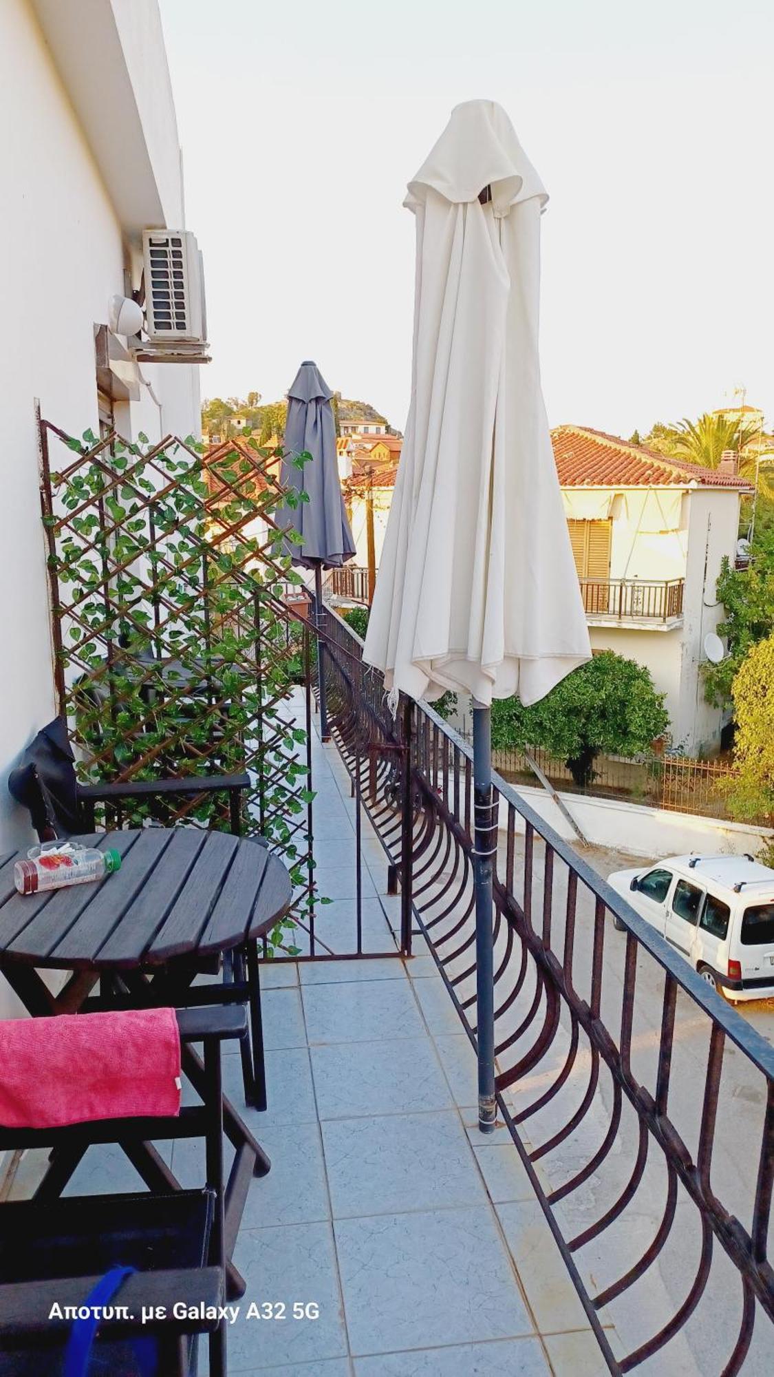 Kostas Studios Apartments - Ενοικιαζόμενα Δωμάτια Με Κουζινάκι Myrina Exterior photo